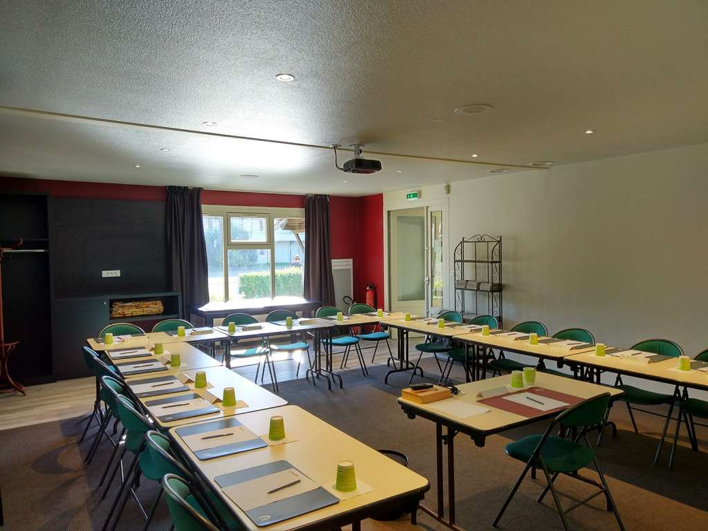 Campanile Melun Senart - 3*